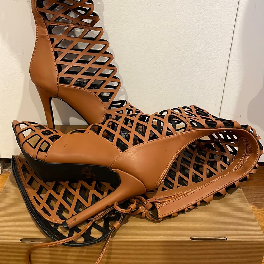 Light brown sandal heel
